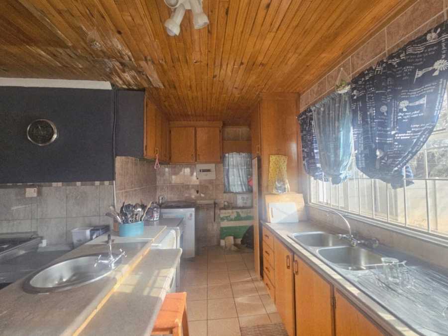 4 Bedroom Property for Sale in Ladybrand Free State